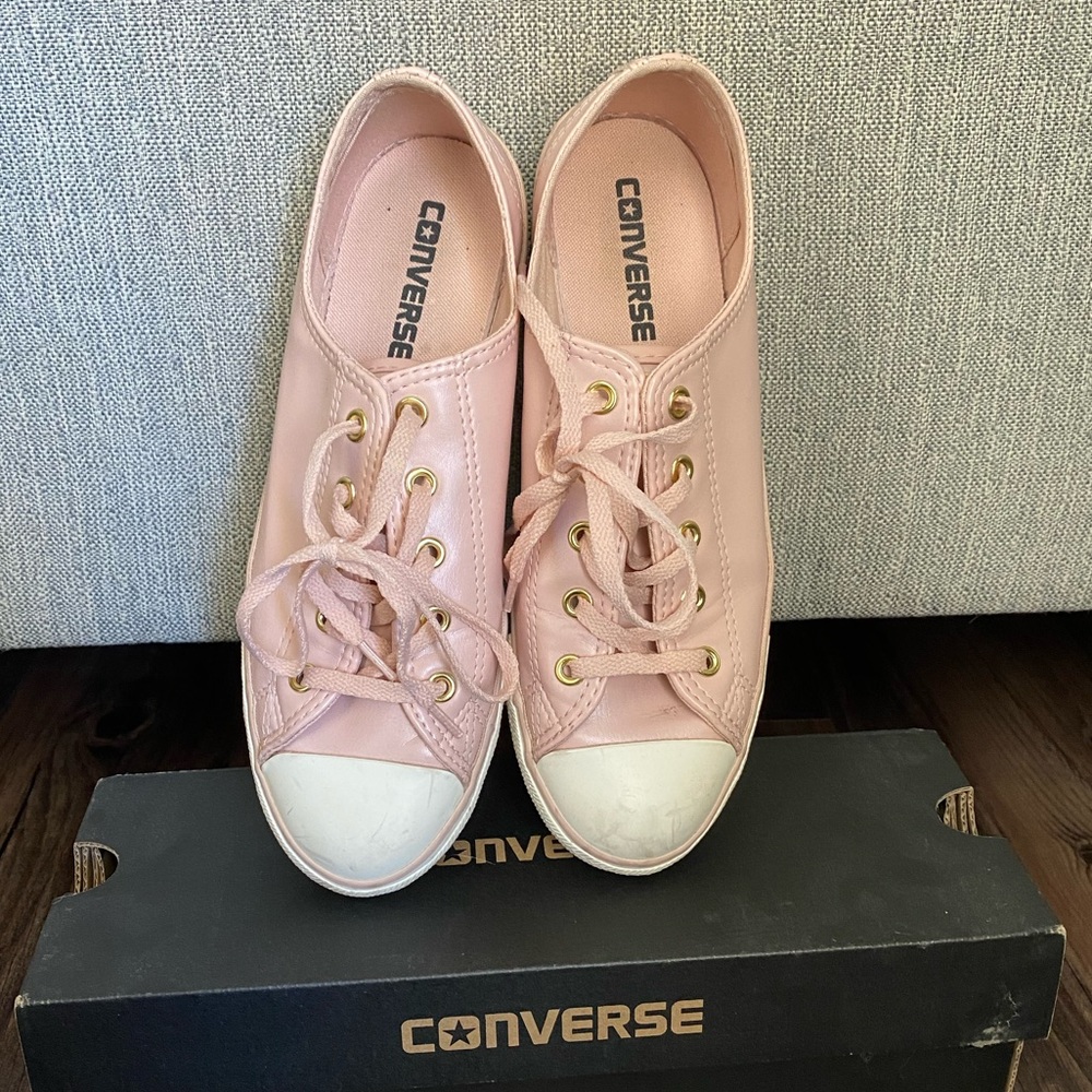 Women’s Dainty Converse in Dusk Pink